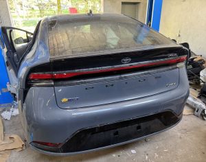 ishleba prius xle 4x4 2024!!!!