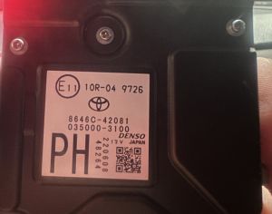 8646C-42081 საქარე მინის კამერა