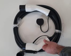 ქუჩის დამტენის კაბელი