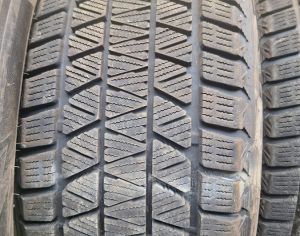 R20  275/50 ზამთარი blizzak 2021 წლიანი. იდეალურებია