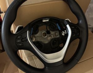 BMW F (F20,F30,F32) სერიის საჭე.