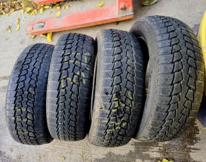 R17  215/60 ზამთარი