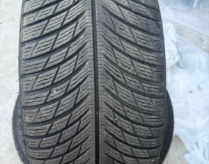 R18  235/45 ზამთარი