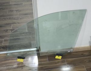 AUDI Q7 2017-2022  კარის შუშა