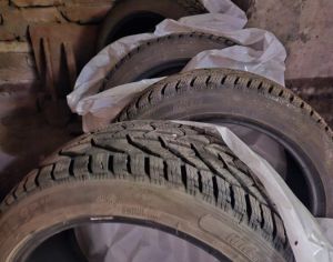 R18  235/45 ზამთარი