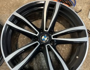R19 BMW 750 2016-2019 - 1