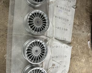 R18 BMW 550 1990-2020 - 2