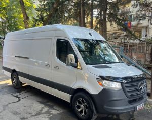 იშლება ამერიკული 907 მოდელი ბულდოგები 3.0 ძრავებით