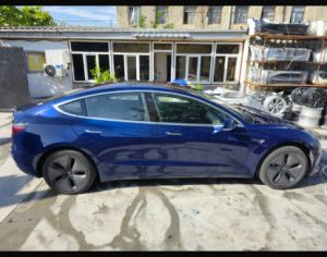 TESLA Model 3 2018 0.7 - 1