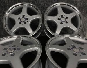 R18 MERCEDES-BENZ E 500 / E 55