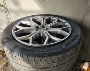 BMW X7 2020-2025 21იანი დისკები საბურავებით