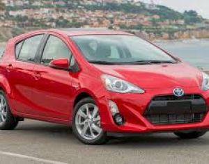 იშლება toyota apua და prius c