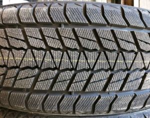 R20  275/55 ზამთარი - ახალი (საბურავები)