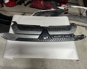 MITSUBISHI Outlander 2018-2025