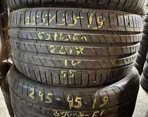 255/35 R19