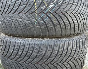 R20  255/45 ზამთარი 2 ცალი 2021 წლის