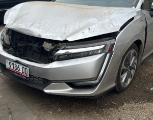 honda clarity იშლება მაქვს ყველაფერი ორიგინალში