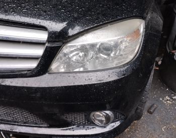 იშლება მერსედესი ც 204