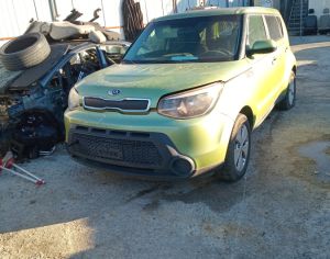 იშლება kia soul-ი 2015 წლიანი