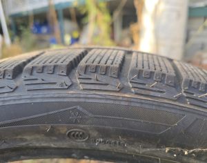 R20  275/35 ზამთარი