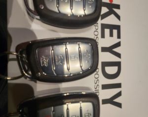 HYUNDAI Tucson  originali programirebit