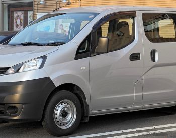 NISSAN NV200  2009-2019  წინა საქარე მინა