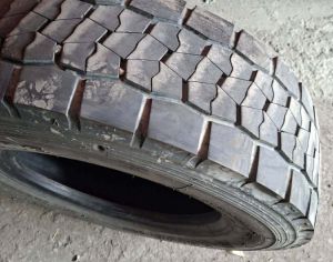 Bridgestones ზამთრის საბურავები R17.5  215/75 ზამთარი