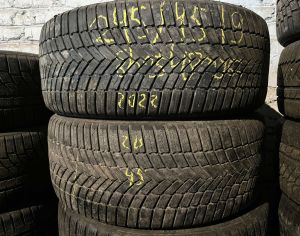 245/45 R19