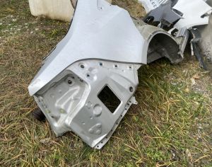 200$ უკანა კრილო (მხოლოდ ეს ნაწილი მაქვს სხვა ნაწილი არ მაქვს)