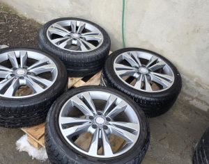 R18 MERCEDES-BENZ E 350 2009-2016