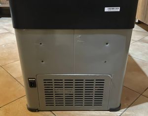 მანქანის მაცივარი 40 L, ფრეონზე