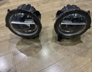 JEEP Wrangler 2019-2025 წლის წინა ორიგინალი ფარები