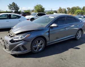 გორში იშლება ეს მანქანა,ძრავი კაროპკა და სავალი ნაწილი ყველაფერი იდეალურ მდგომარეობაშია,ნაწილებს ვაგზავნით რეგიონებში