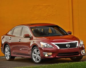 იშლება ნისსან ალტიმა 2006-2009