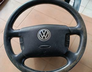 VOLKSWAGEN Jetta / Bora