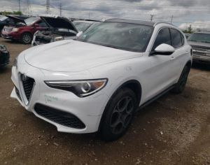 იშლება Alfa romeo Stelvio