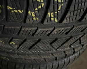 R22  285/40 ზამთარი