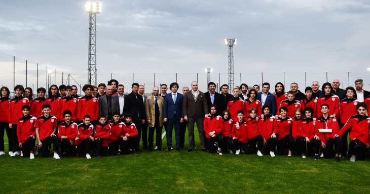 რუსთავში საერთაშორისო სტანდარტების შესაბამისი საფეხბურთო აკადემია გაიხსნა!